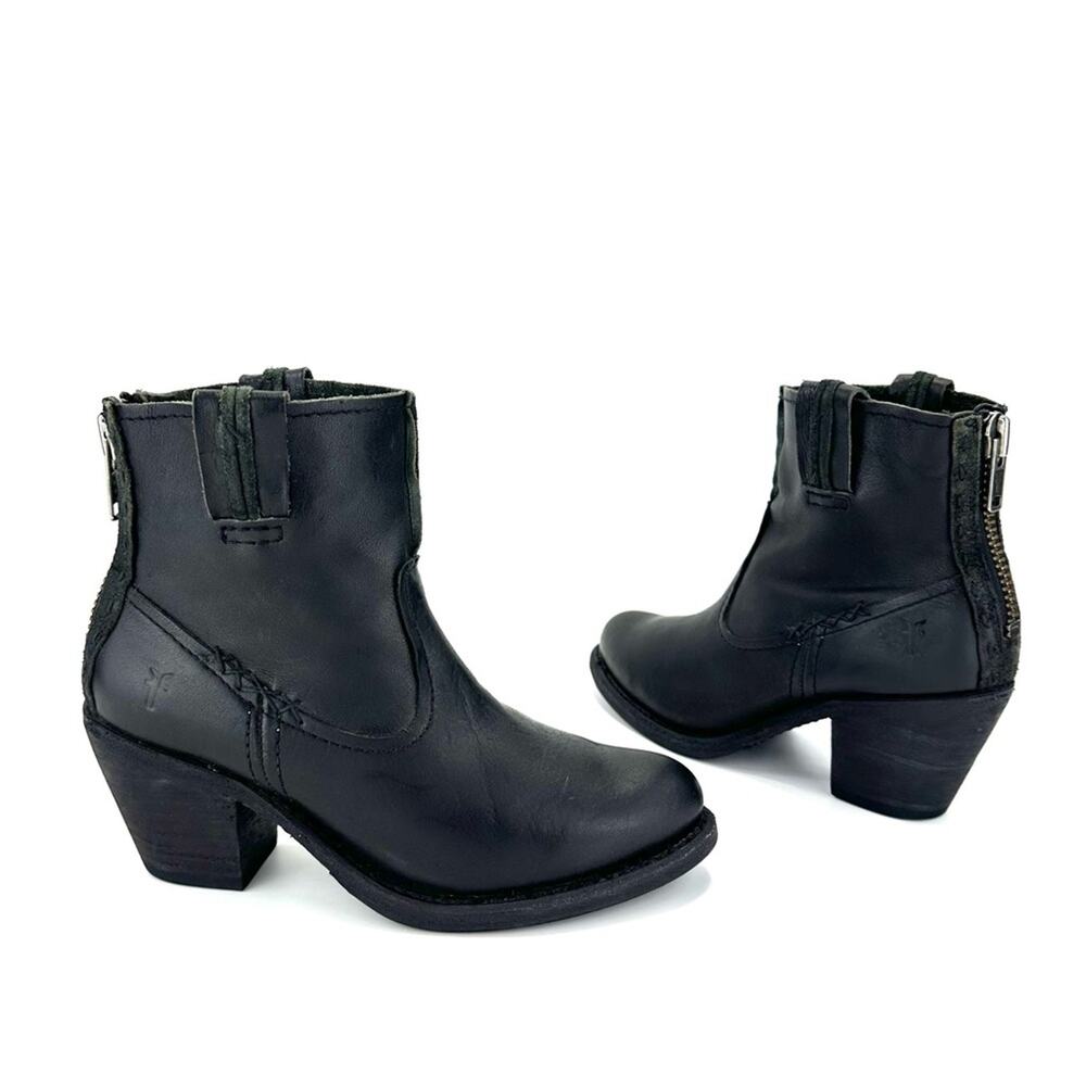 Frye Leslie Artisan Black Bohemian Moto Boots Sz 7 Leather Bench-Crafted Western